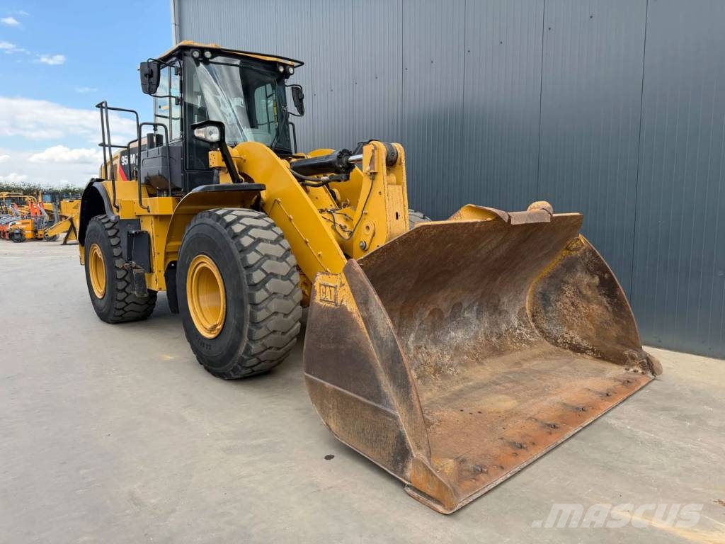 CAT 950M Chargeuse sur pneus