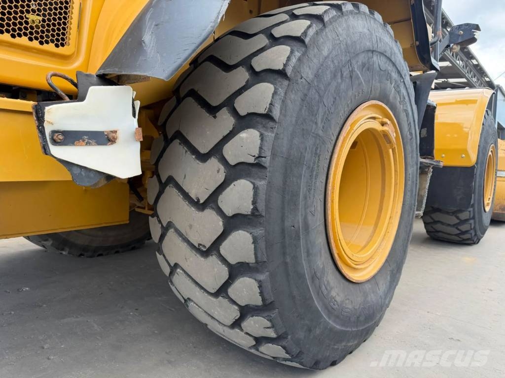 CAT 950M Chargeuse sur pneus