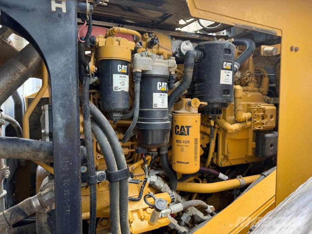 CAT 950M Chargeuse sur pneus