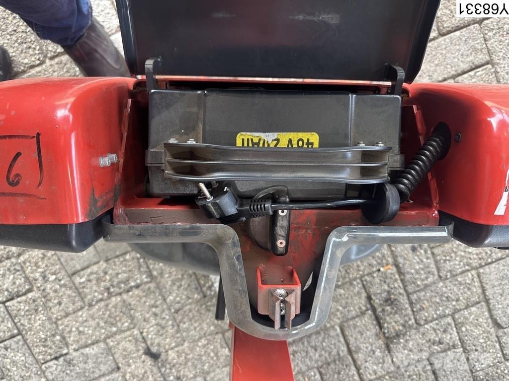 Linde MT 15 1500 kg, 0,9 kW, 2021 Штабелери