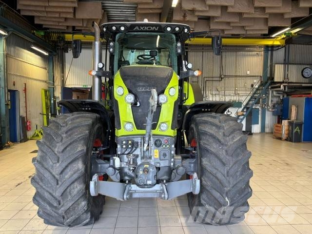 CLAAS Axion 870 Cmatic Tractoren