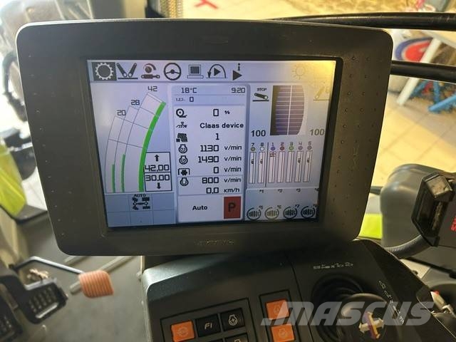 CLAAS Axion 870 Cmatic Tractoren