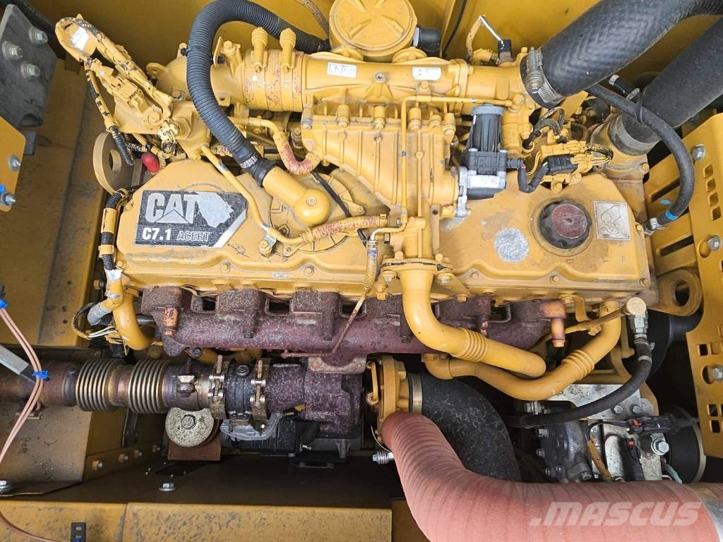 CAT 326 F L Gravemaskiner på larvebånd