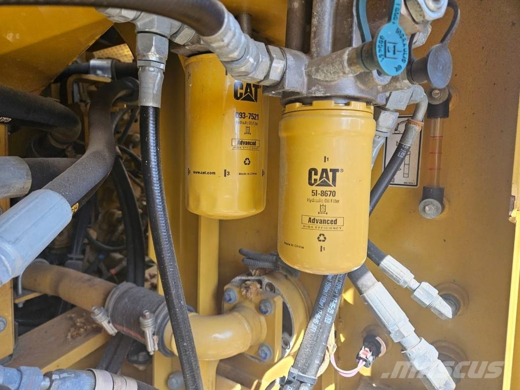 CAT 326 F L Gravemaskiner på larvebånd