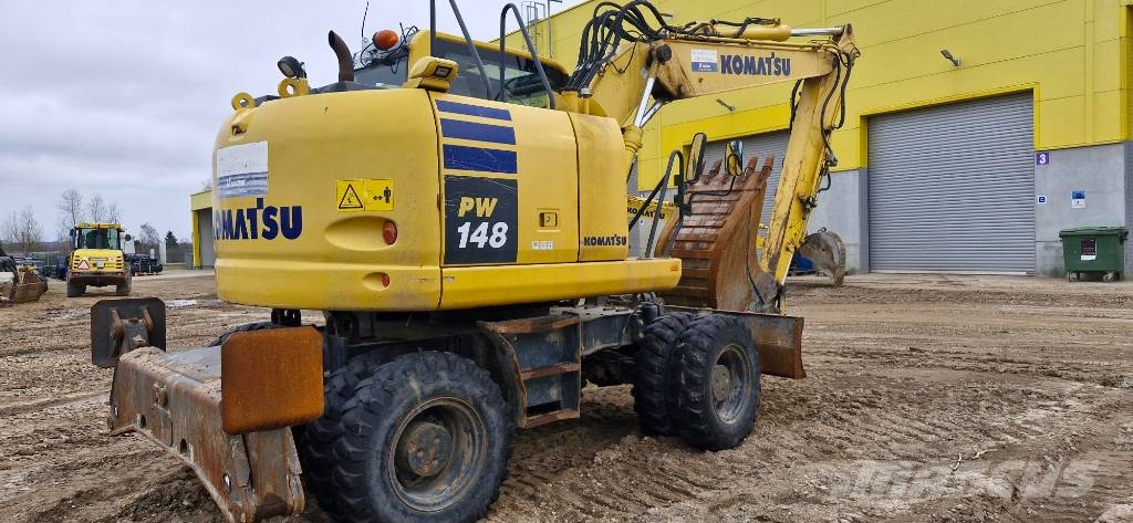 Komatsu PW148 - 10 حفارات بعجل