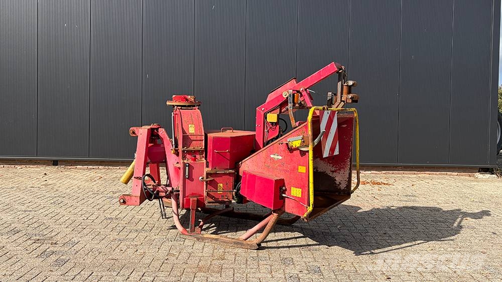 TP 270 PTO Holzhäcksler