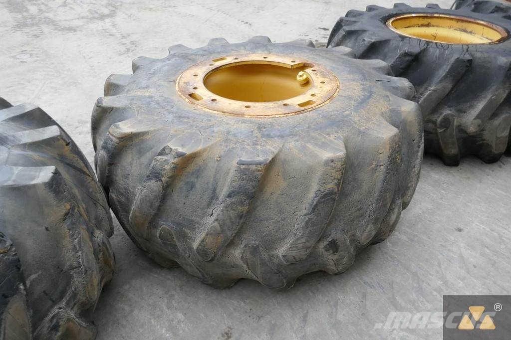 CAT Wheel GP 30.5L-32 Banden, wielen en velgen