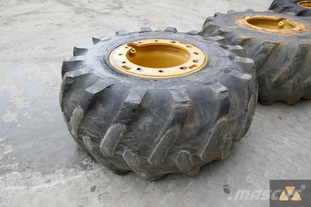 CAT Wheel GP 30.5L-32 Banden, wielen en velgen