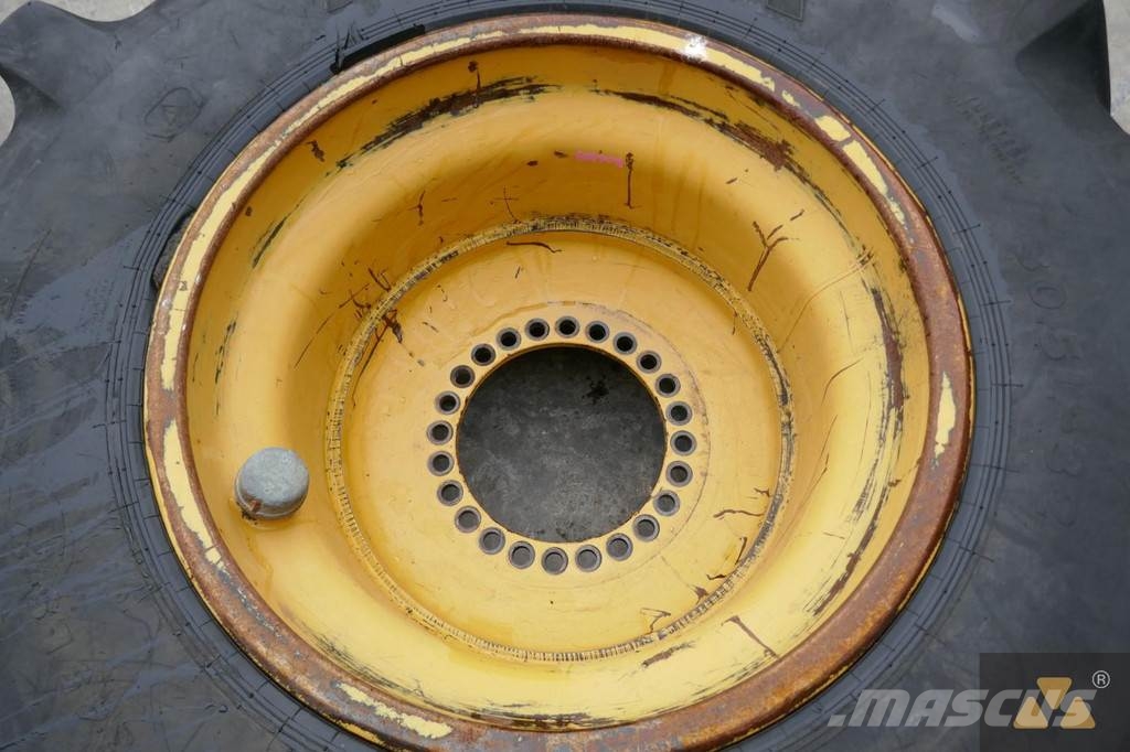 CAT Wheel GP 30.5L-32 Banden, wielen en velgen