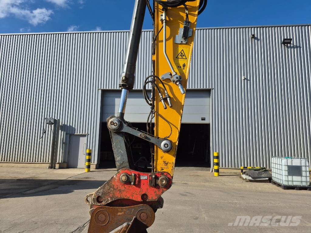 Liebherr 922LC Crawler excavators