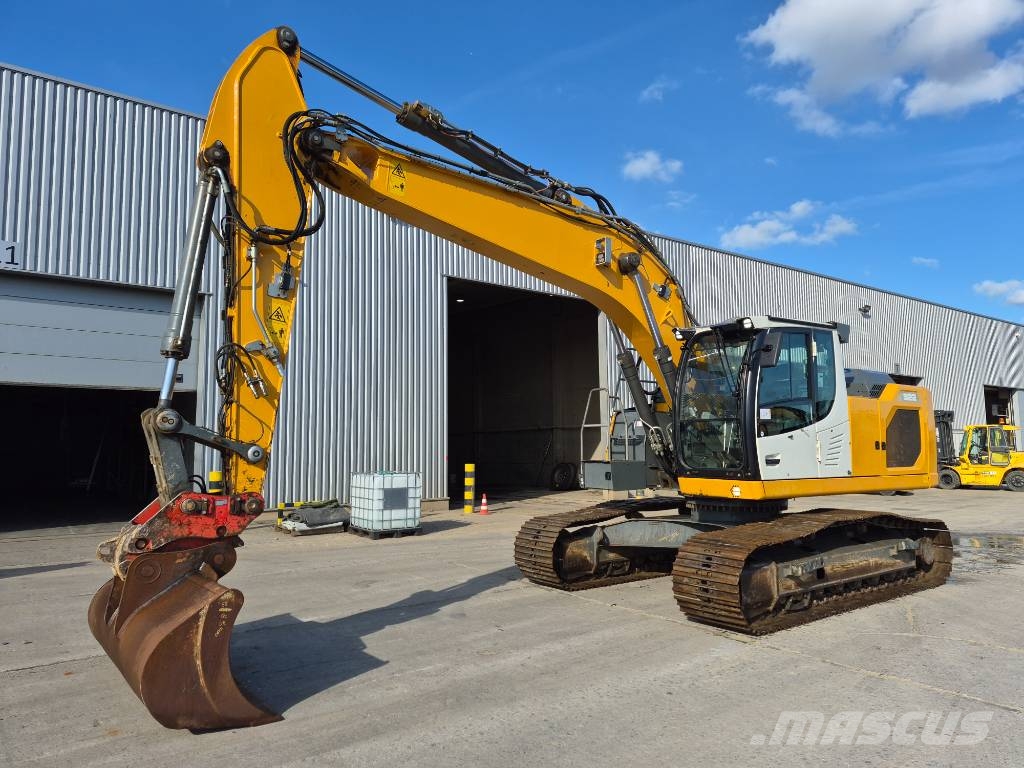 Liebherr 922LC Crawler excavators