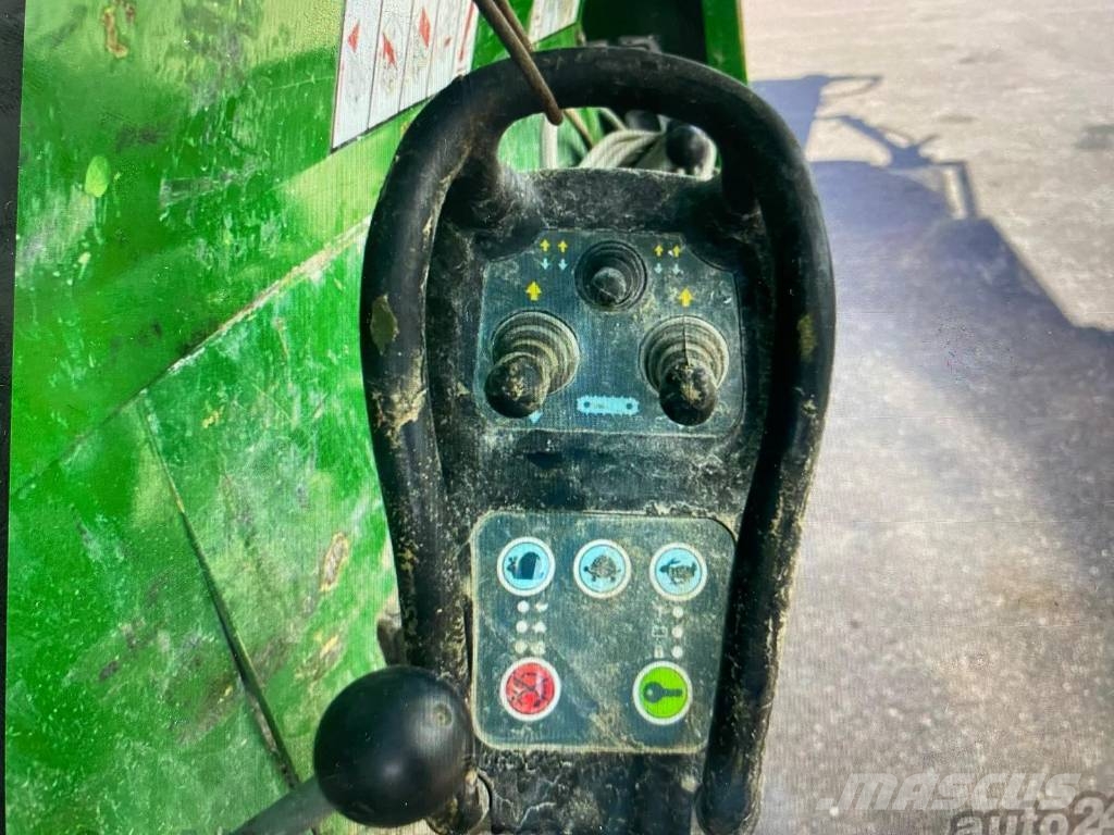 McCloskey J40 移动式破碎机