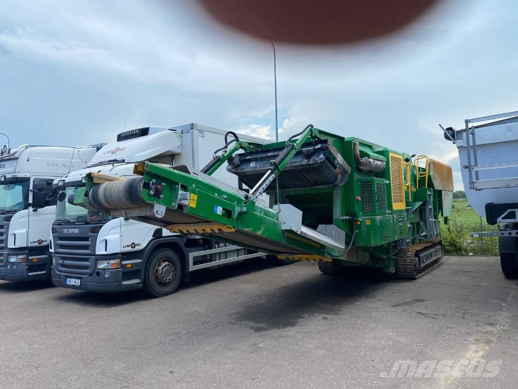 McCloskey J40 移动式破碎机