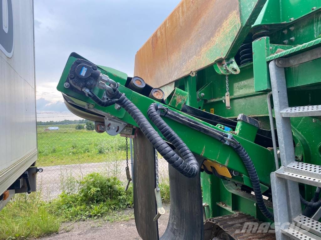 McCloskey J40 移动式破碎机
