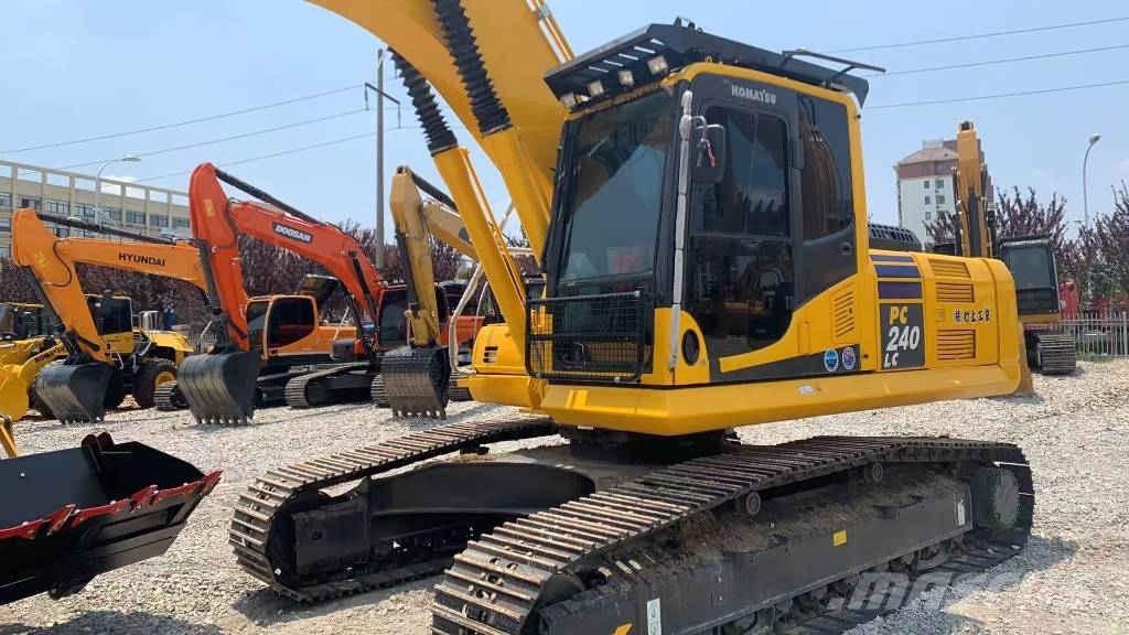 Komatsu PC 240 LC, 2022, 金山区, 上海, China - Used crawler