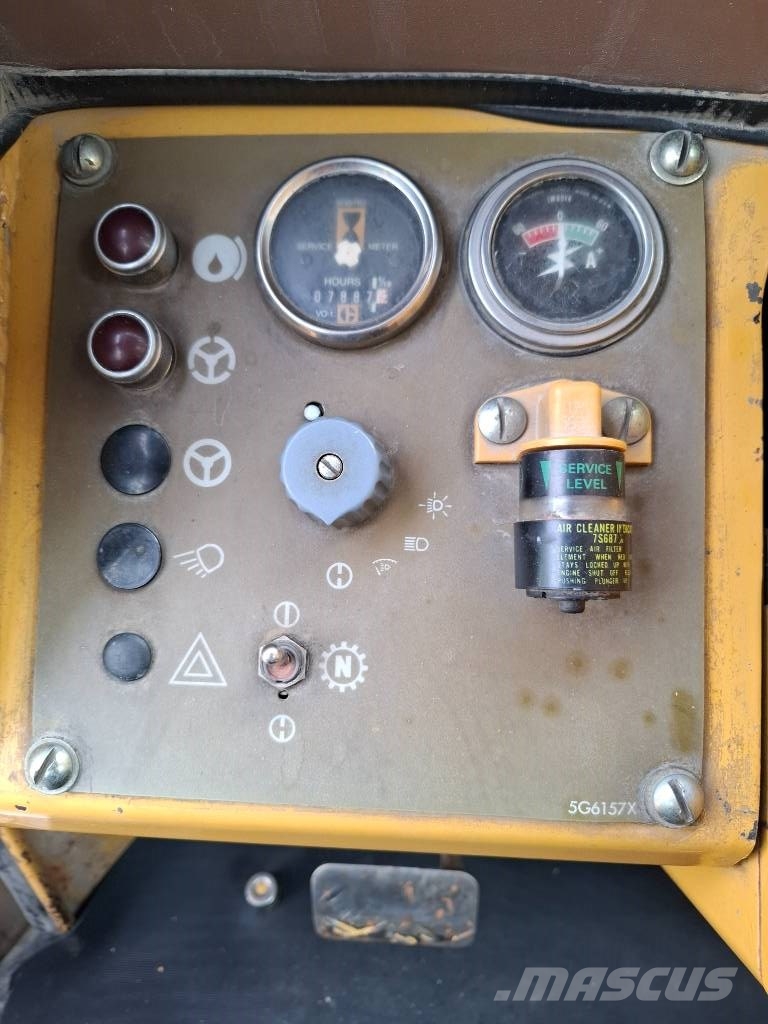 CAT IT 12 Φορτωτές με λάστιχα (Τροχοφόροι)