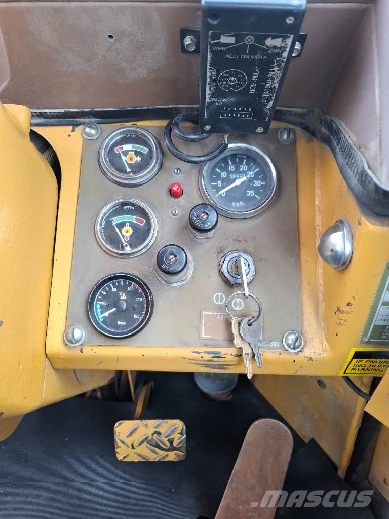CAT IT 12 Φορτωτές με λάστιχα (Τροχοφόροι)