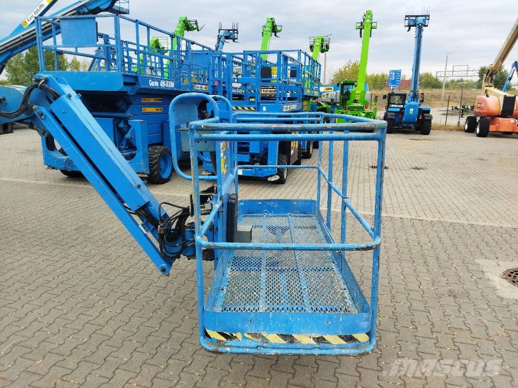 Genie S65 Articulated boom lifts