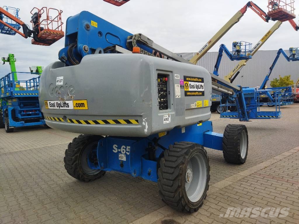 Genie S65 Articulated boom lifts