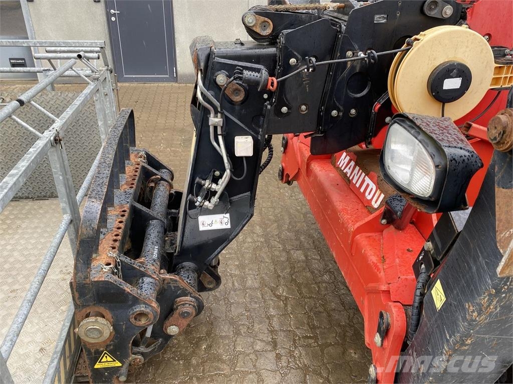 Manitou MT1840A 伸縮臂操作車