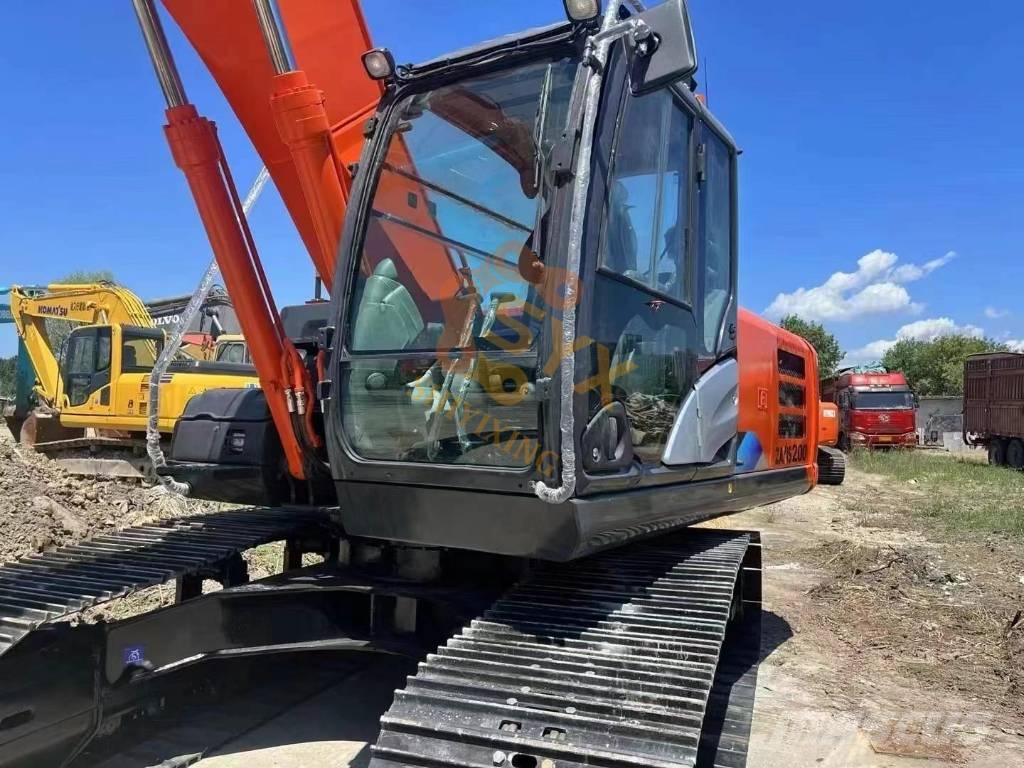 Hitachi ZX 200-5 G Raupenbagger