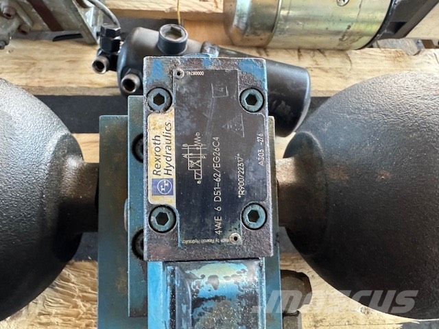 Liebherr L 554 HYDRAULIC VALVE Hidravlika