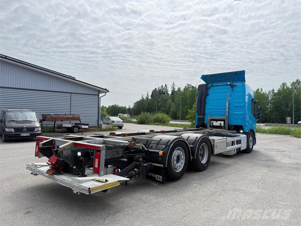 Volvo FM460 LNG 6x2 Camiones con chasís y cabina