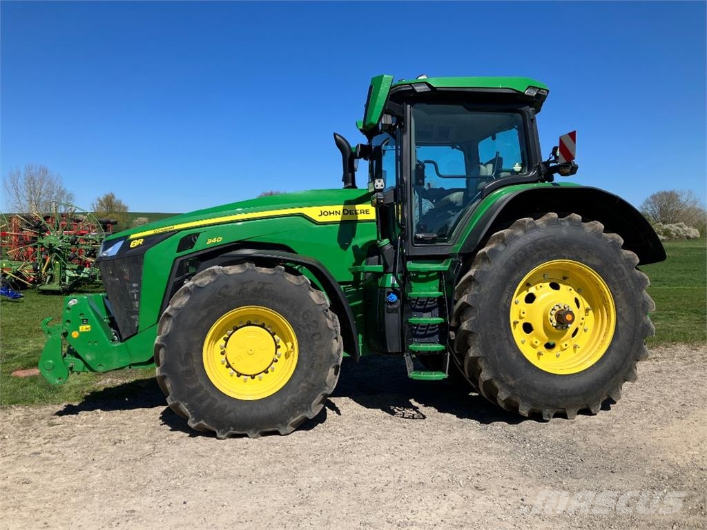John Deere 8R 340 Traktoren