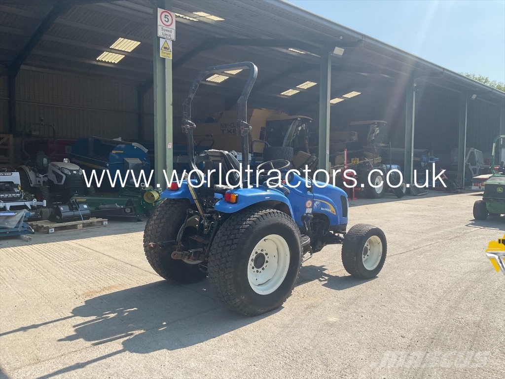 New Holland TC 31 D A 트랙터