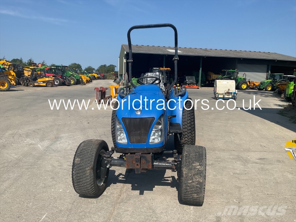 New Holland TC 31 D A 트랙터