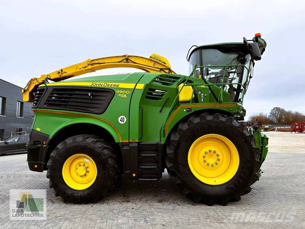 John Deere 9900i 목초 수확기