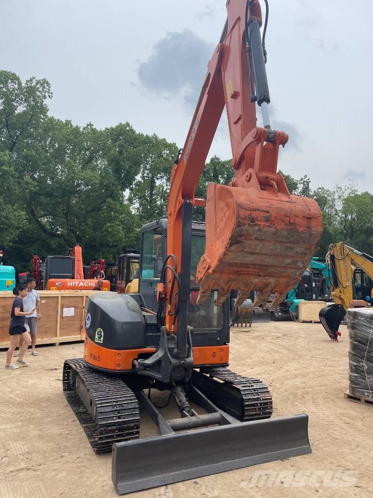 Hitachi ZX 50 U حفارات صغيرة أقل من 7 طن (حفارات صغيرة)