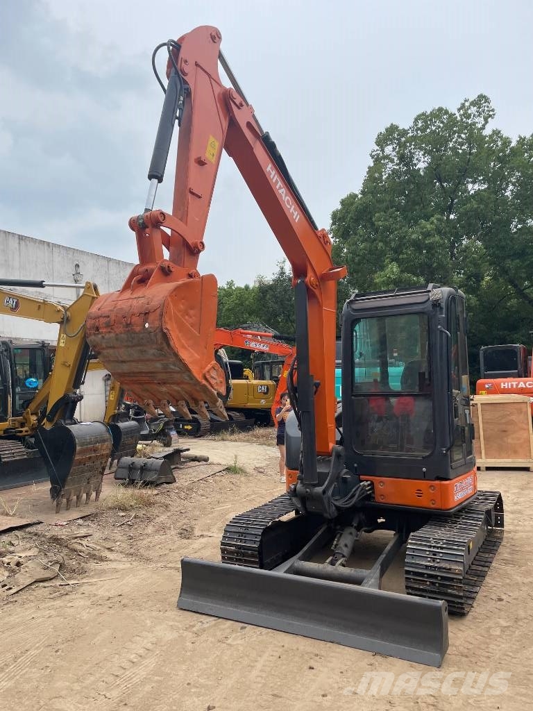 Hitachi ZX 50 U حفارات صغيرة أقل من 7 طن (حفارات صغيرة)