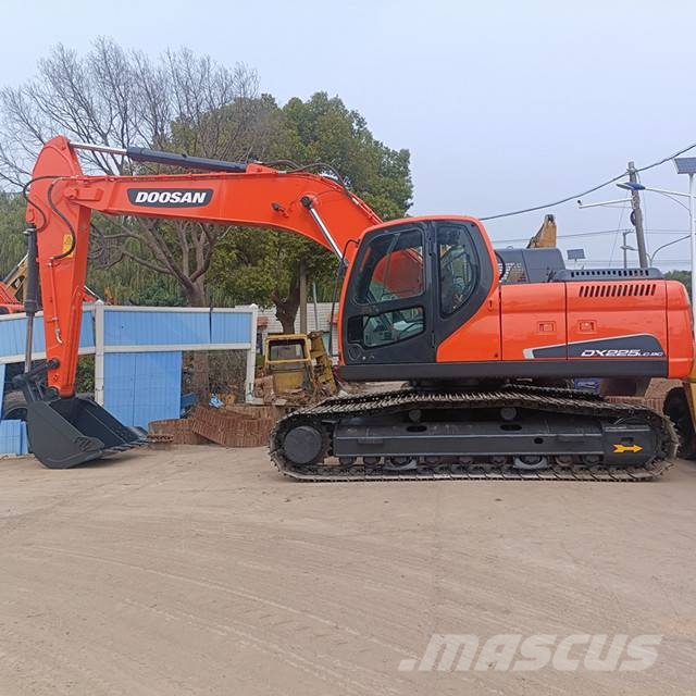 Doosan 225 LCV Raupenbagger