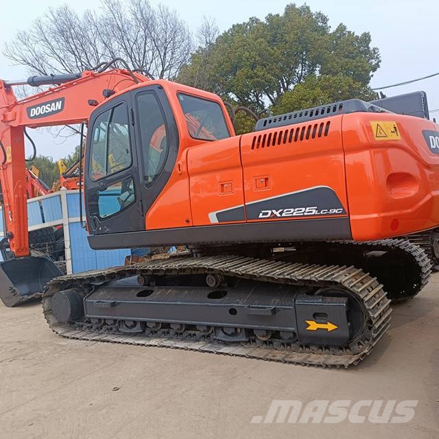 Doosan 225 LCV Raupenbagger