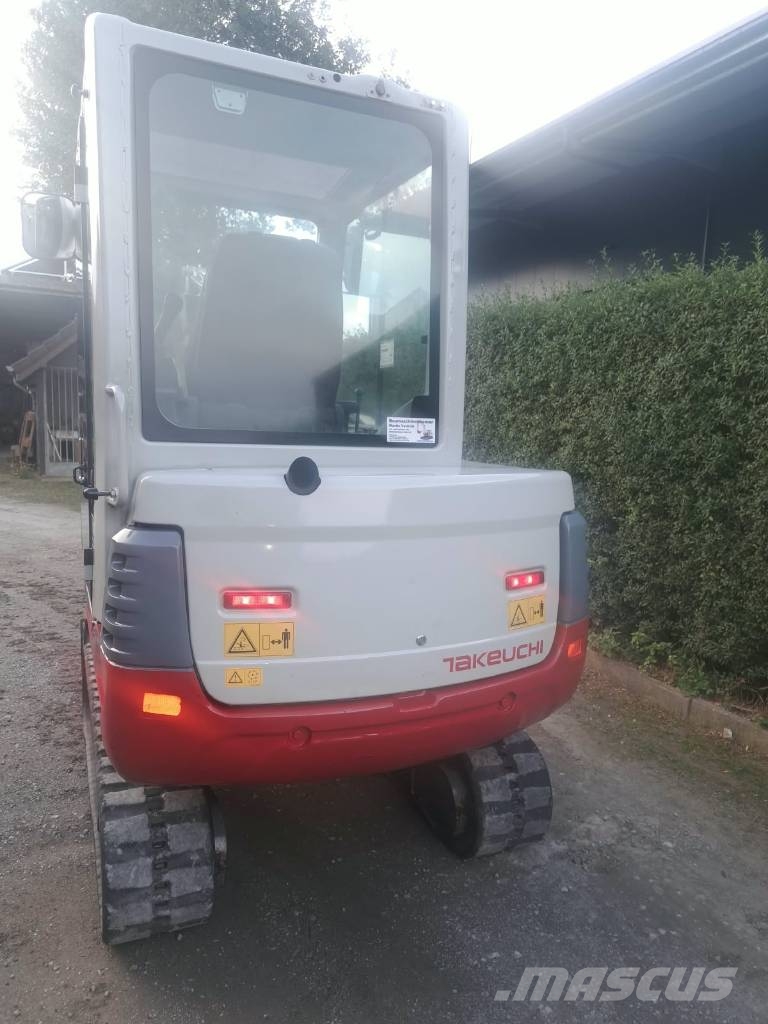 Takeuchi TB 228 Mini pelle < 7t