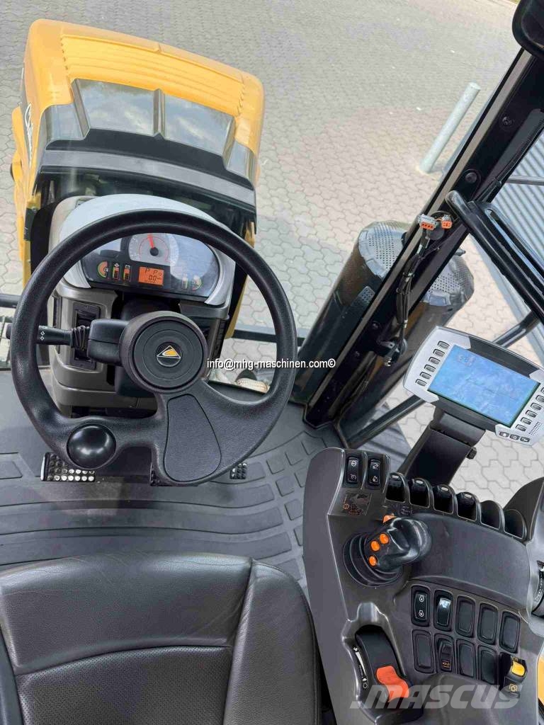 Challenger MT775E nur 3543 h Traktori