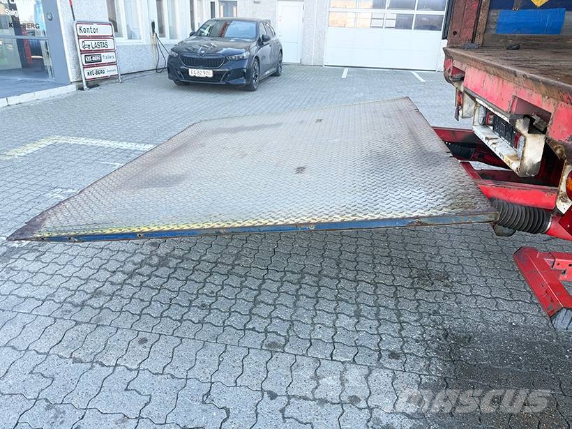 Kel-Berg 2 axle City curtain / City-Plane Tentinės puspriekabės