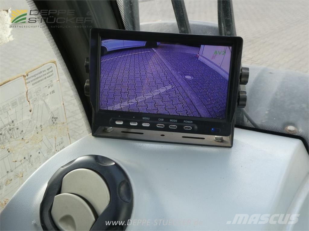 CLAAS Scorpion 9040 ماكينات زراعية - غير ذلك