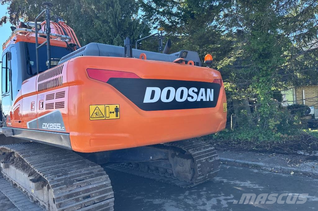 Doosan DX 255 LC-5 Rupsgraafmachines