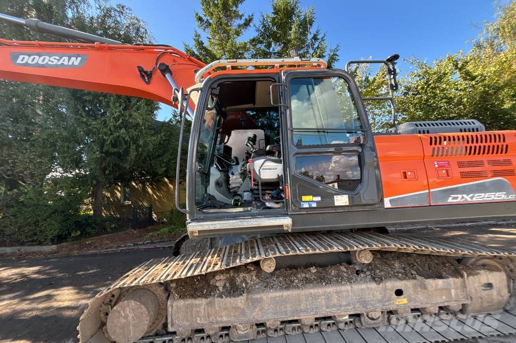 Doosan DX 255 LC-5 Rupsgraafmachines