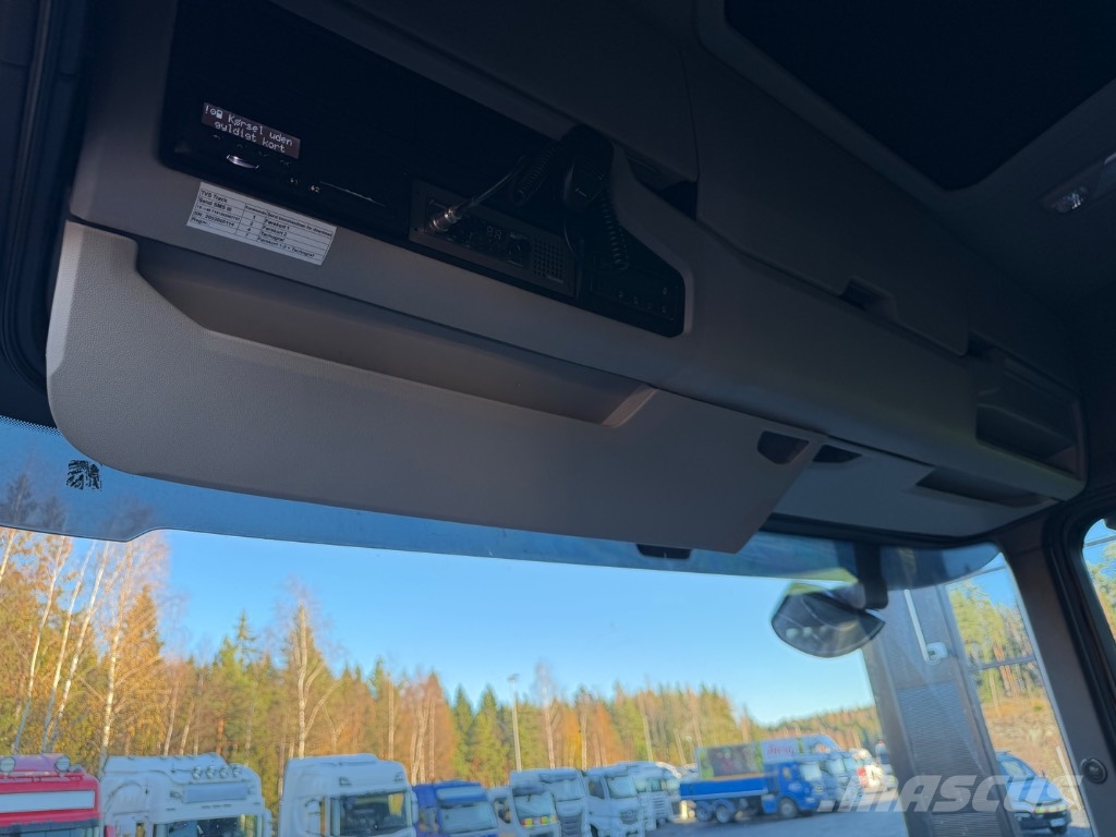 Scania R580 8x4*4 Kotalni prekucni tovornjaki