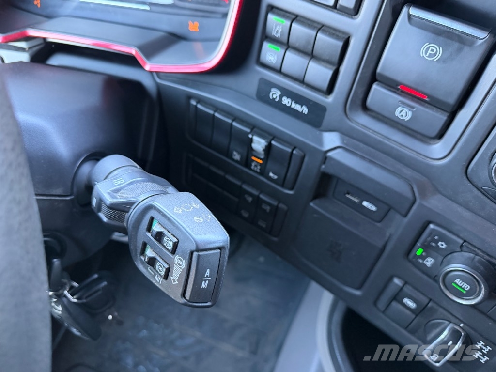 Scania R580 8x4*4 Kotalni prekucni tovornjaki