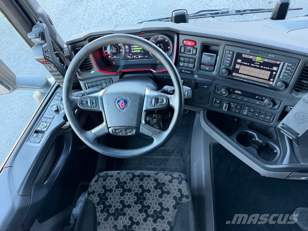Scania R580 8x4*4 Kotalni prekucni tovornjaki