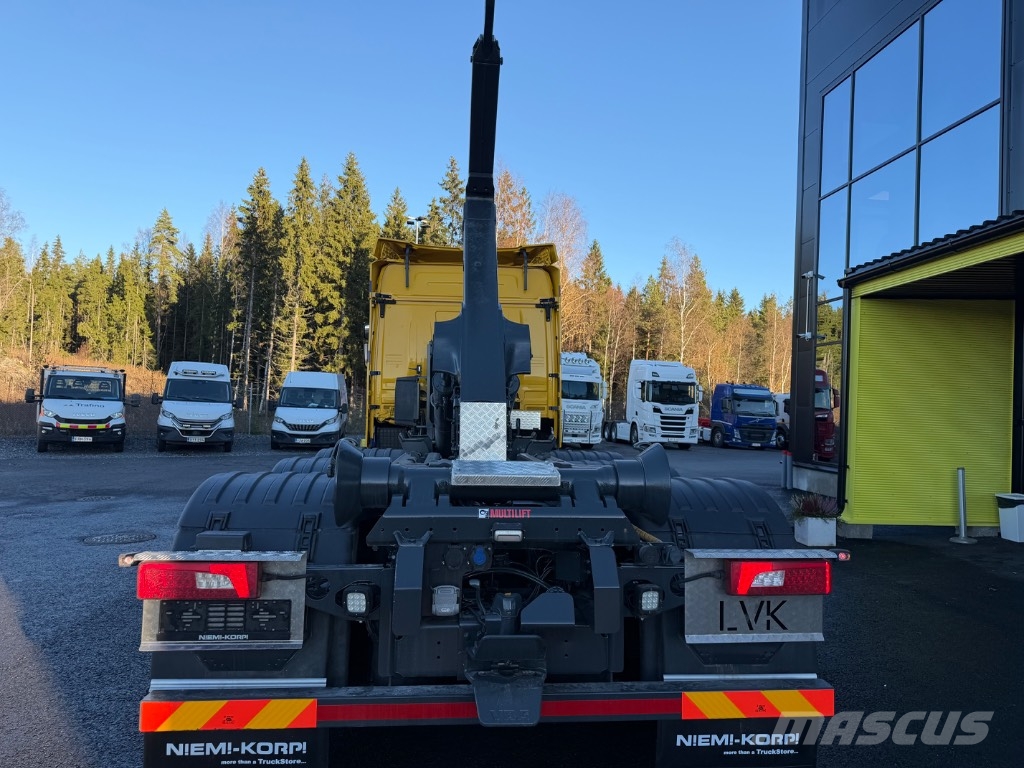 Scania R580 8x4*4 Kotalni prekucni tovornjaki