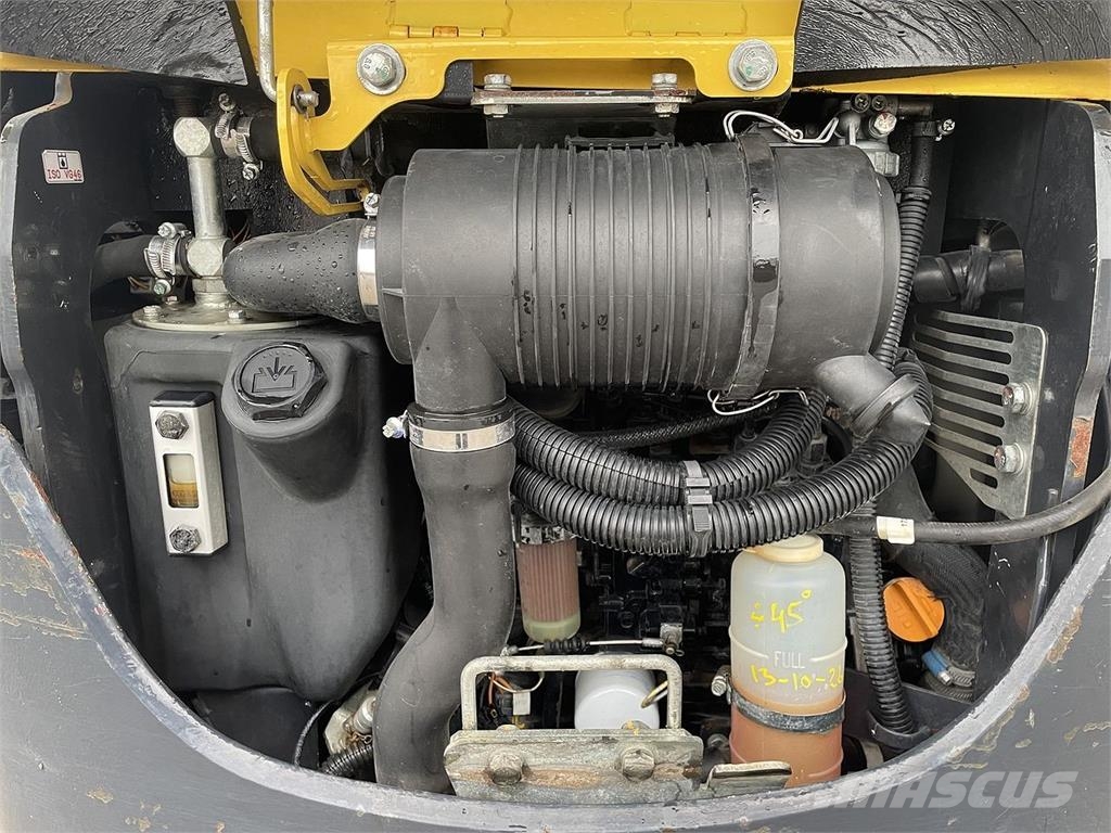 Yanmar SV22 ホイール式油圧ショベル(パワーショベル・ユンボ・バックホー)
