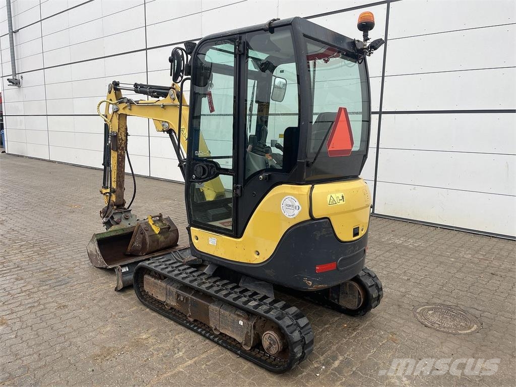 Yanmar SV22 ホイール式油圧ショベル(パワーショベル・ユンボ・バックホー)