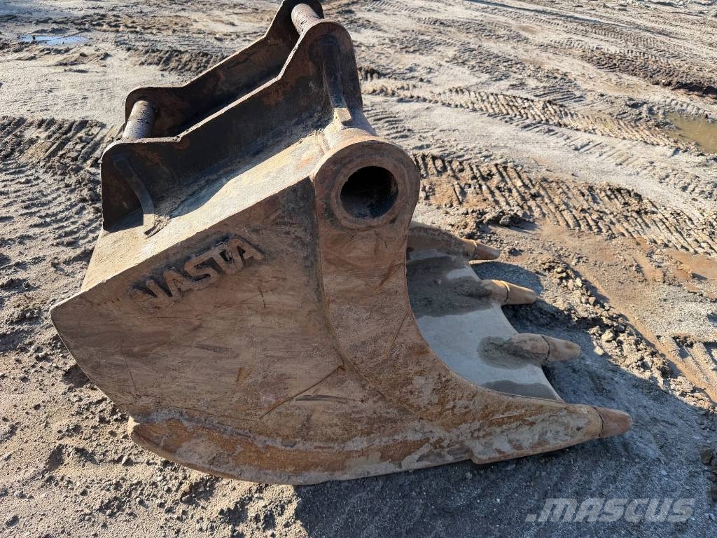 Hitachi ZX 85 US-6 Escavadeiras Midi 7t - 12t