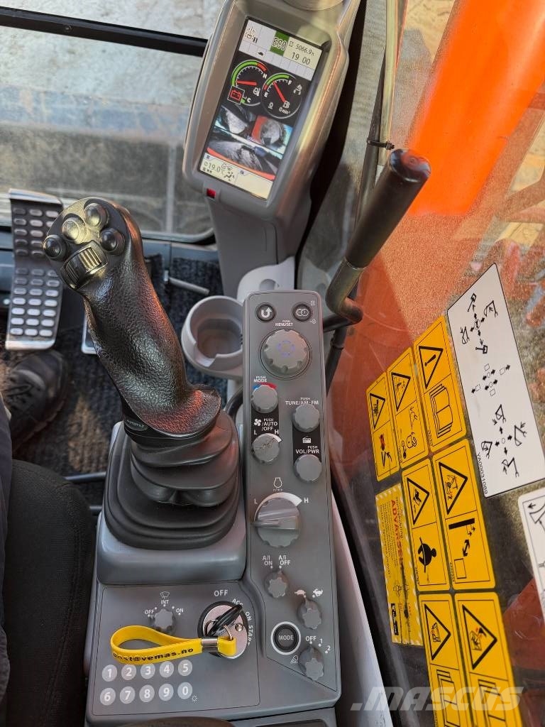 Hitachi ZX 85 US-6 Escavadeiras Midi 7t - 12t