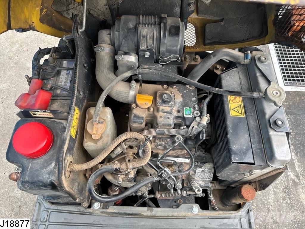 Yanmar SV08 1A 3100 hr, 2014, 1035 kg, 7,7 kW Mini excavatoare < 7t
